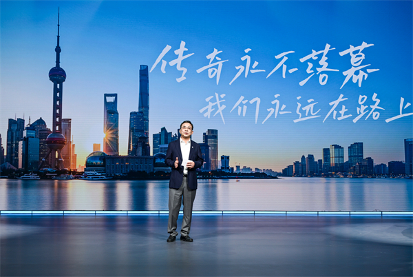 王曉秋領(lǐng)航上汽巨輪，“平權(quán)進階” 勇拓出行無垠新藍海