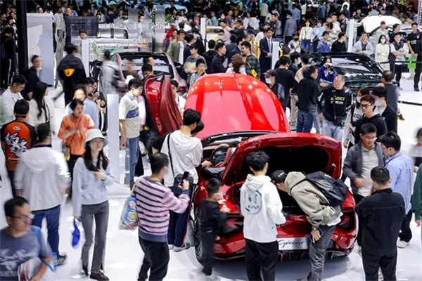 專訪賈健旭：以“新范式”破局，重構(gòu)中國(guó)汽車新坐標(biāo)