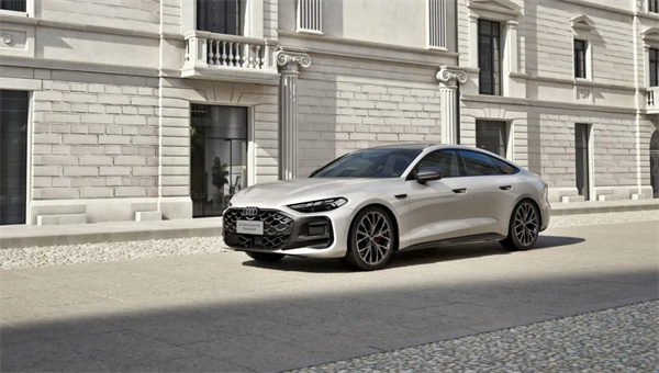 全新上汽奧迪A5L Sportback正式上市，限時(shí)臻享價(jià)25.99萬元起